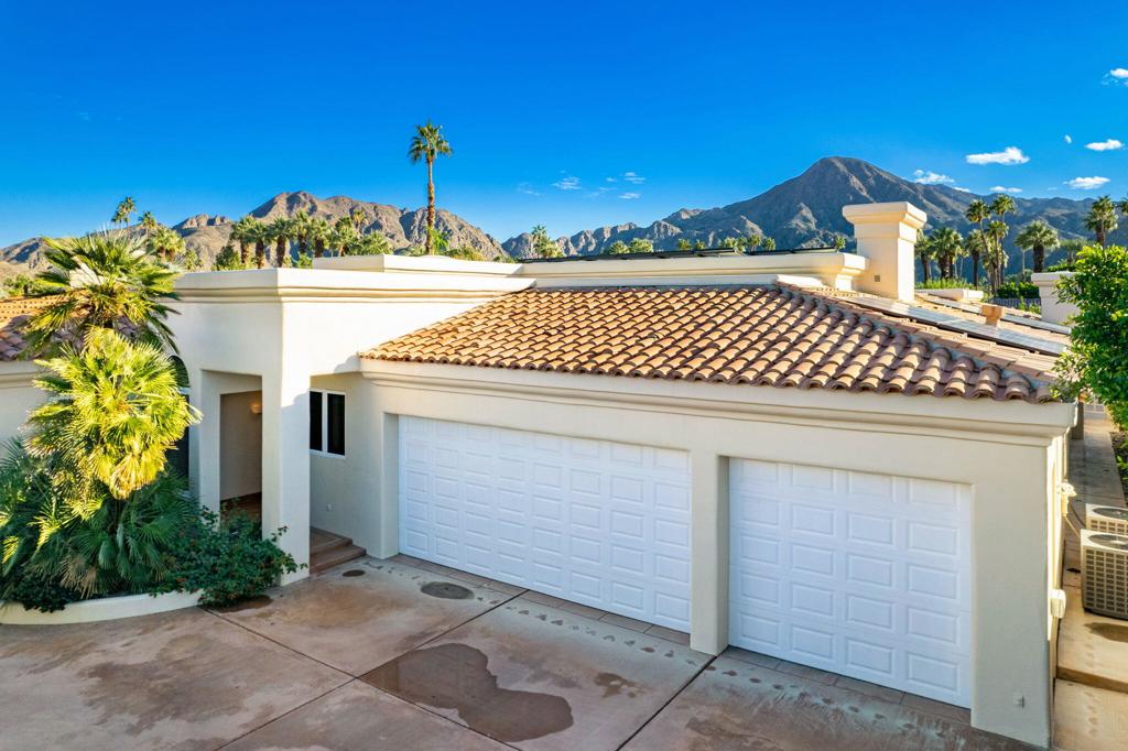 45545 Desierto Drive