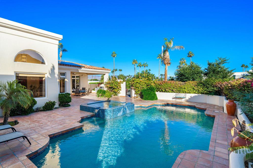 45545 Desierto Drive
