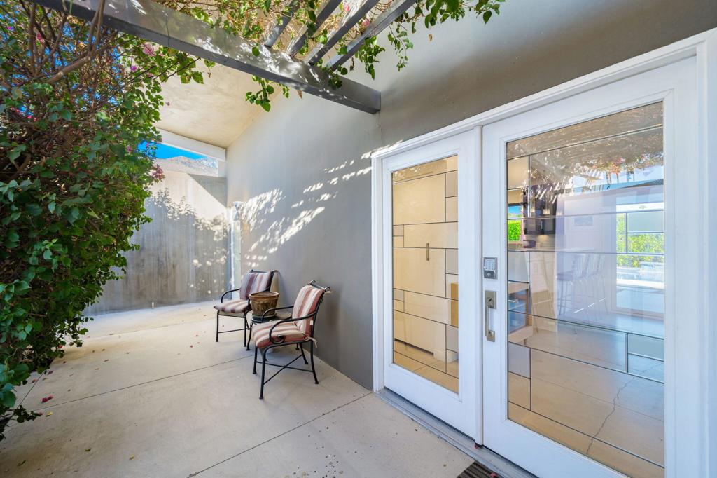 1178 E Anza Drive