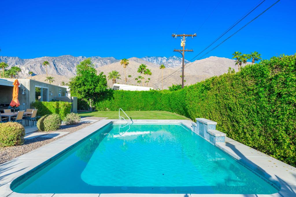 1178 E Anza Drive