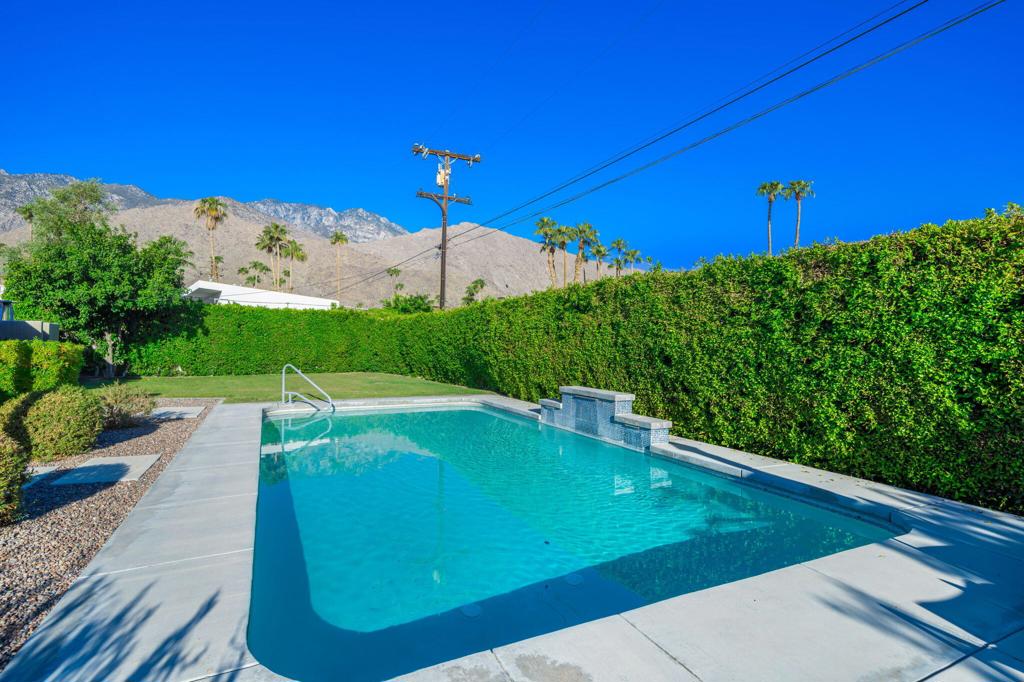 1178 E Anza Drive