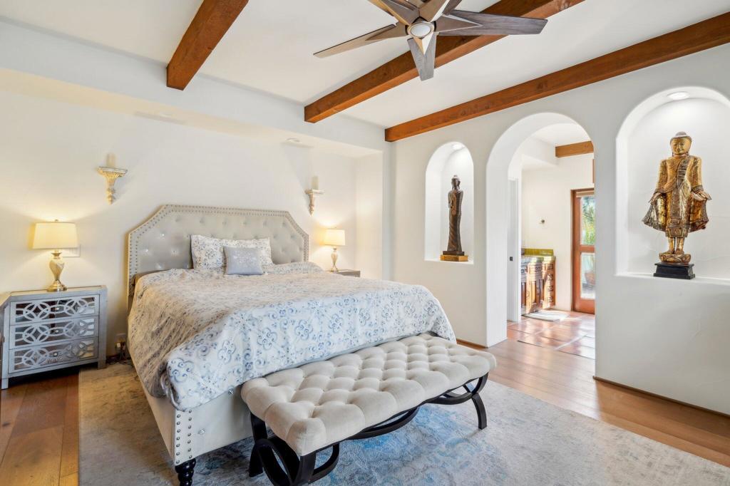 1126 Village Court