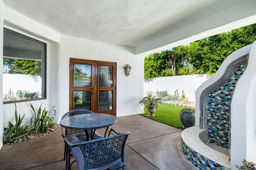 1126 Village Court