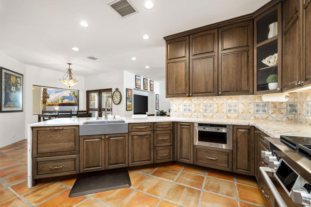1126 Village Court