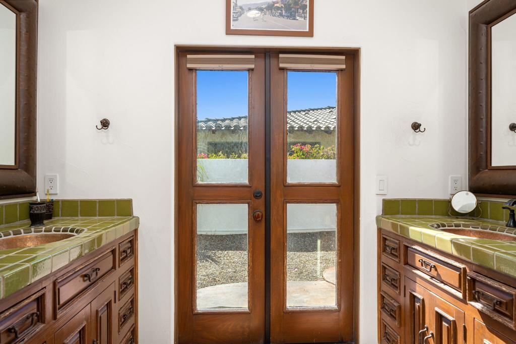 1126 Village Court