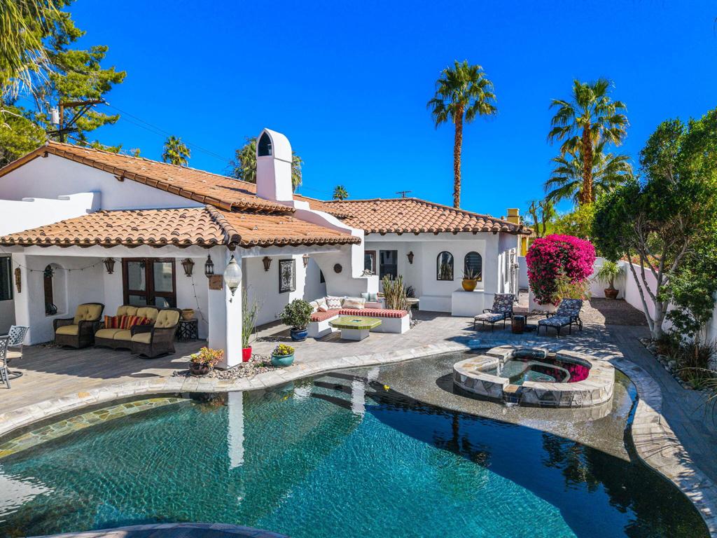 1126 Village Court