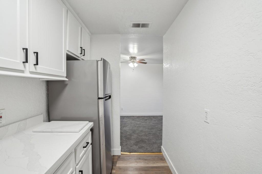 2825 N Los Felices Road 209