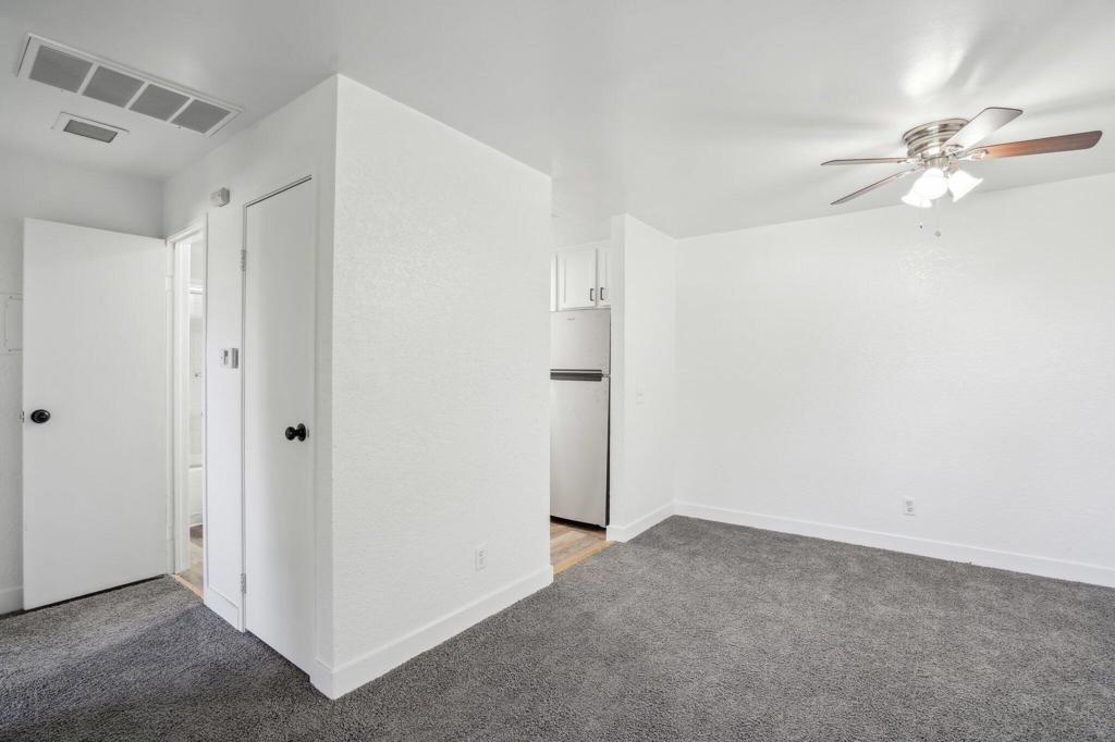 2825 N Los Felices Road 209