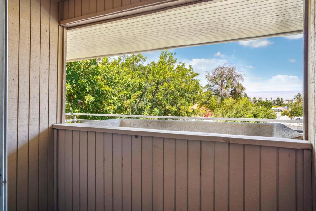 2825 N Los Felices Road 209