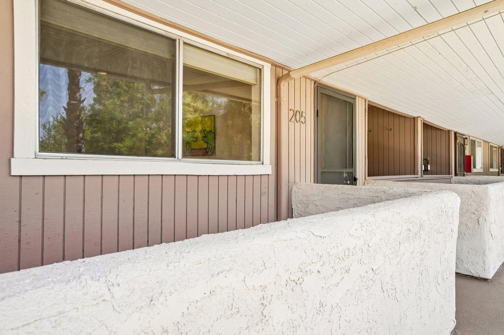 550 N Villa Court 205
