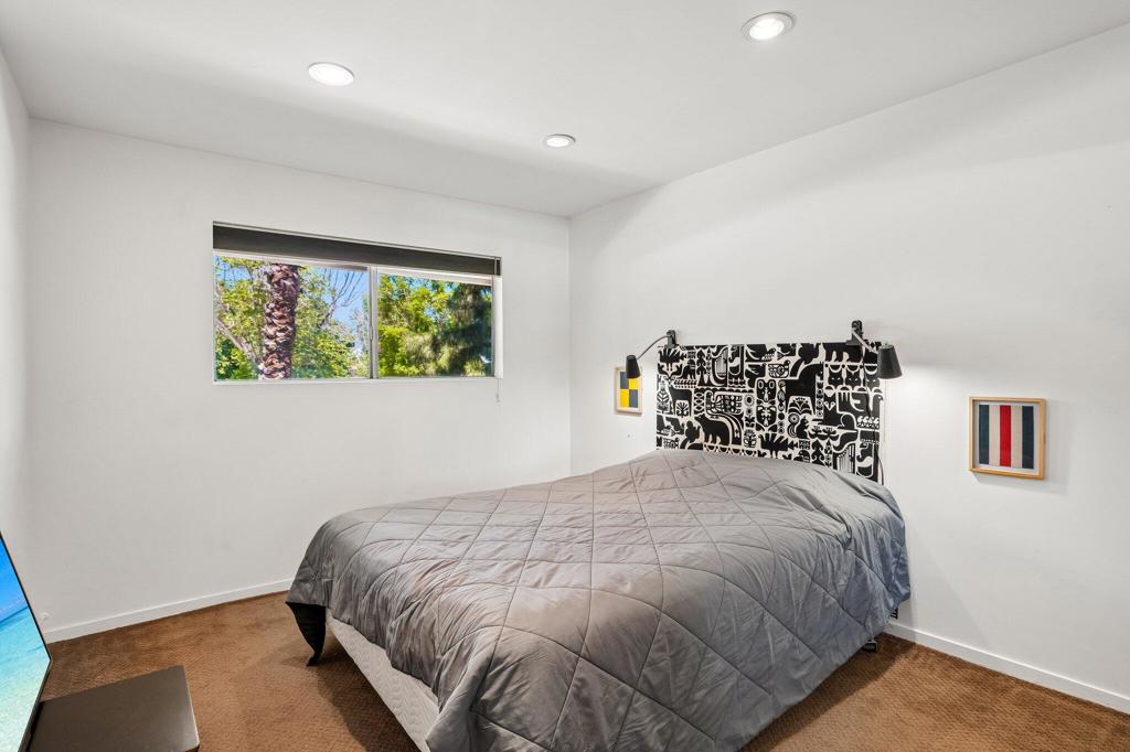 550 N Villa Court 205
