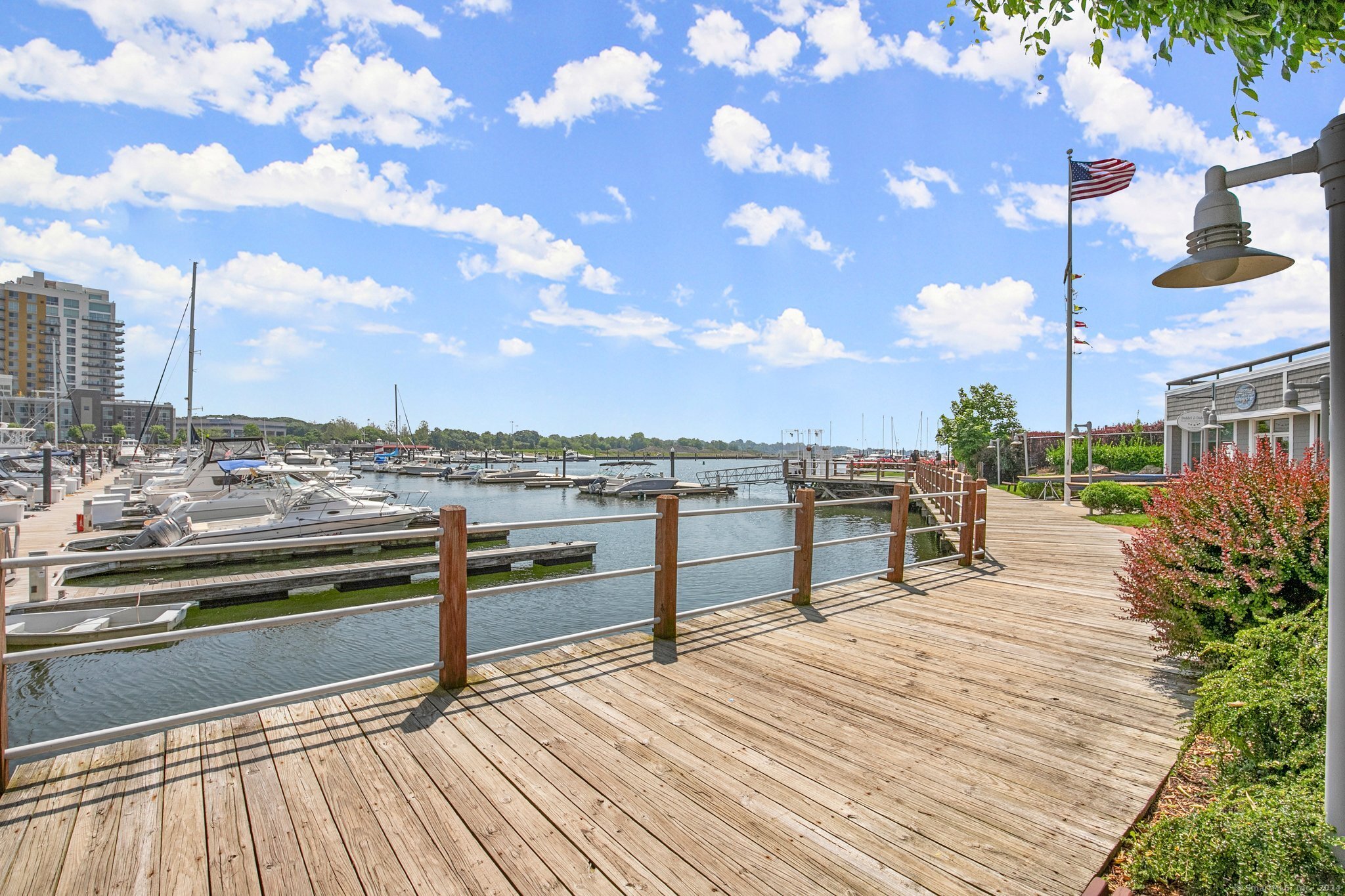 88 Southfield Avenue #601