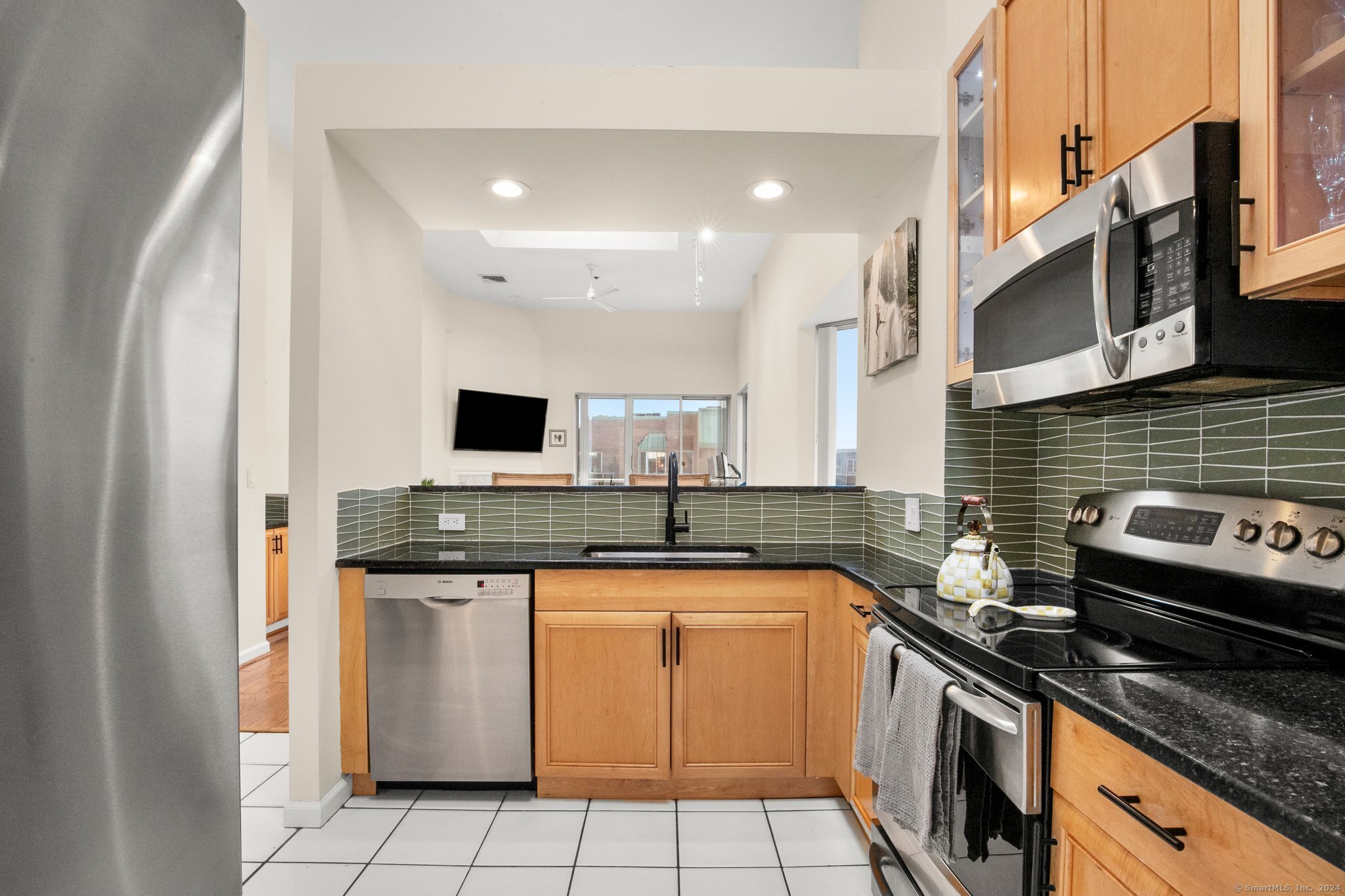 88 Southfield Avenue #601