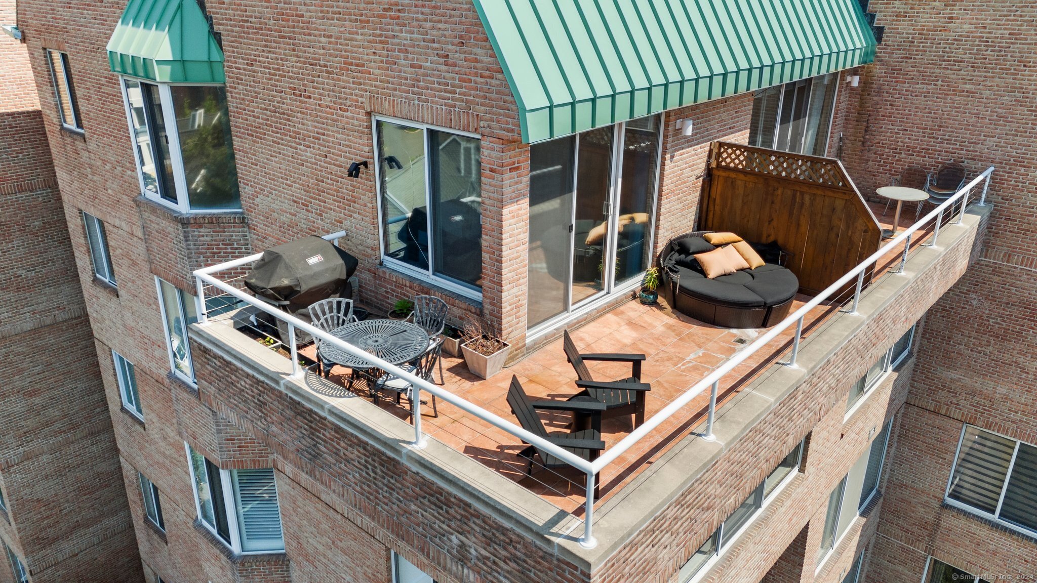 88 Southfield Avenue #601