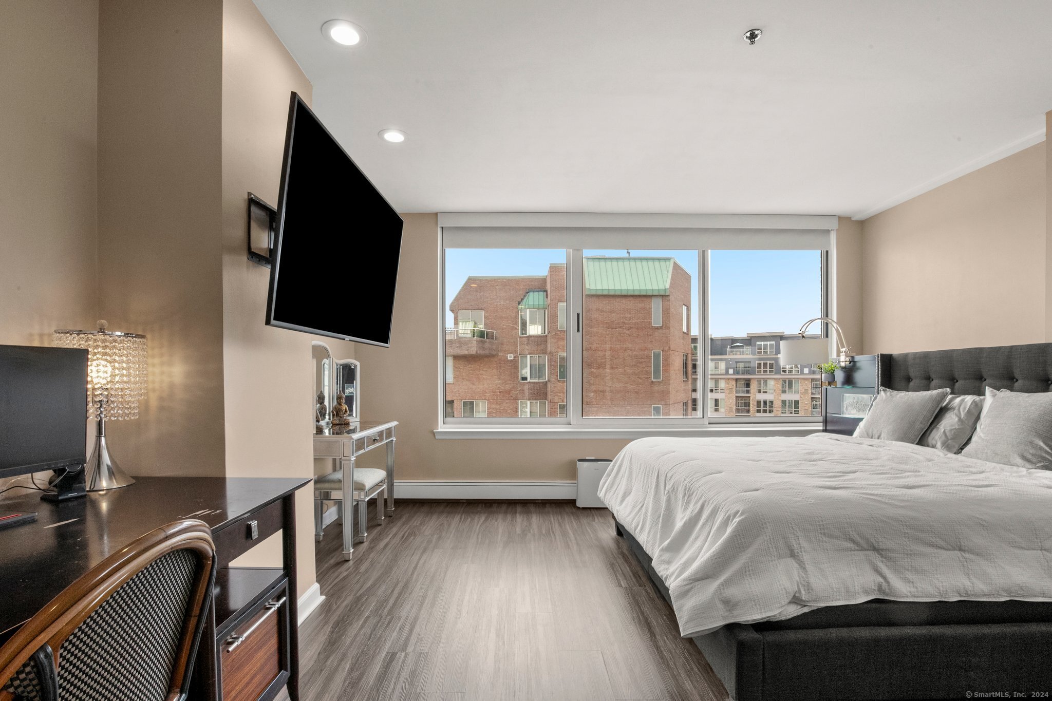 88 Southfield Avenue #601
