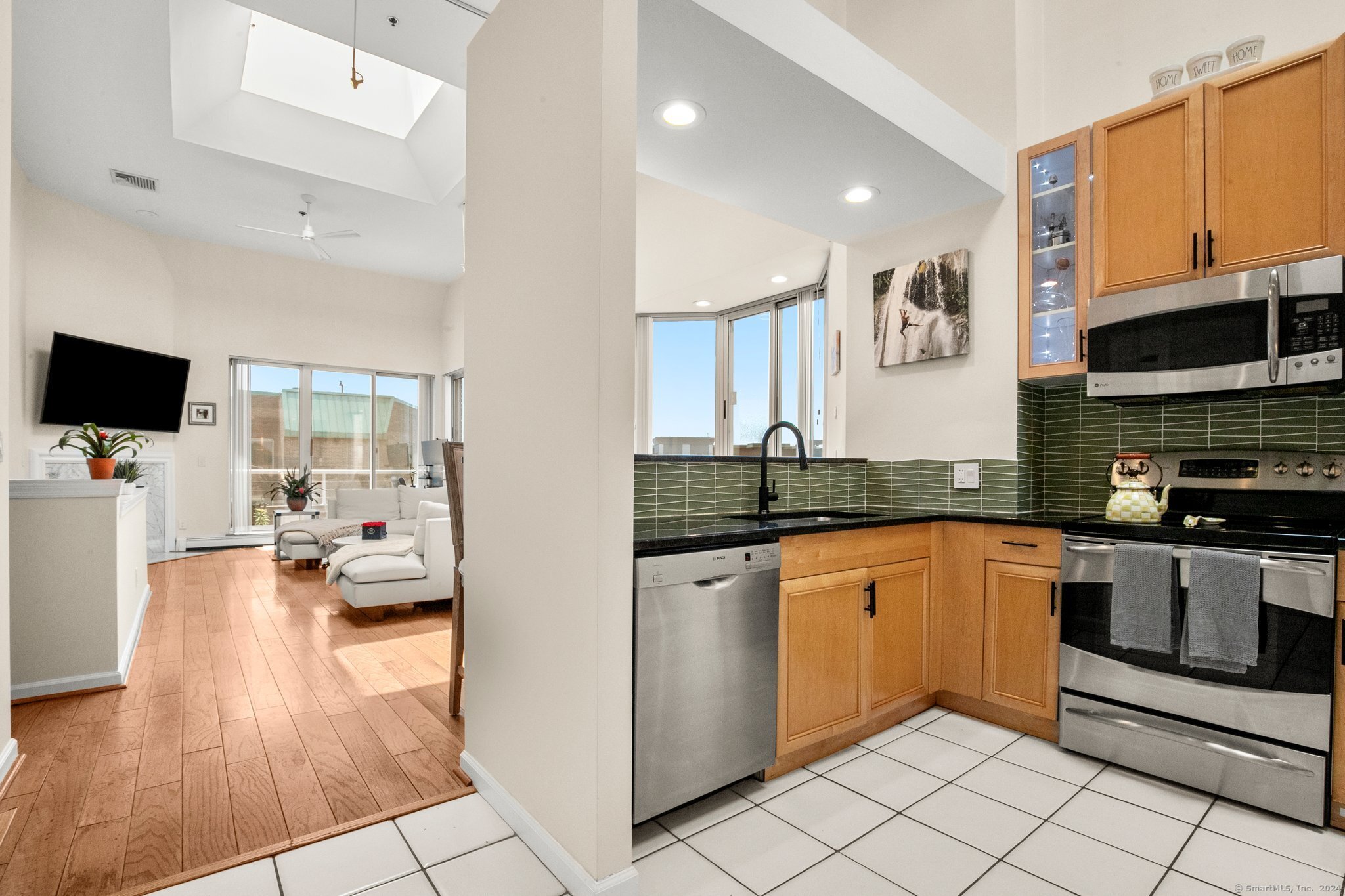 88 Southfield Avenue #601