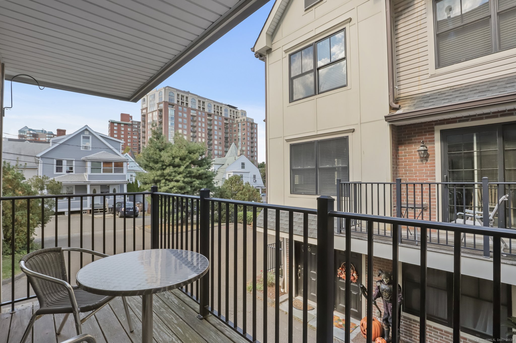 109 Forest Street 13