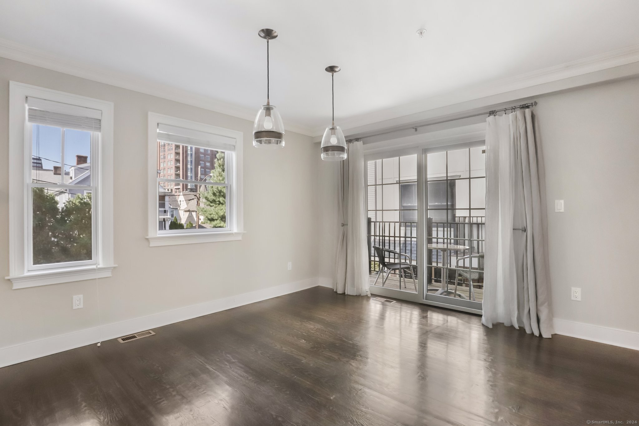 109 Forest Street 13