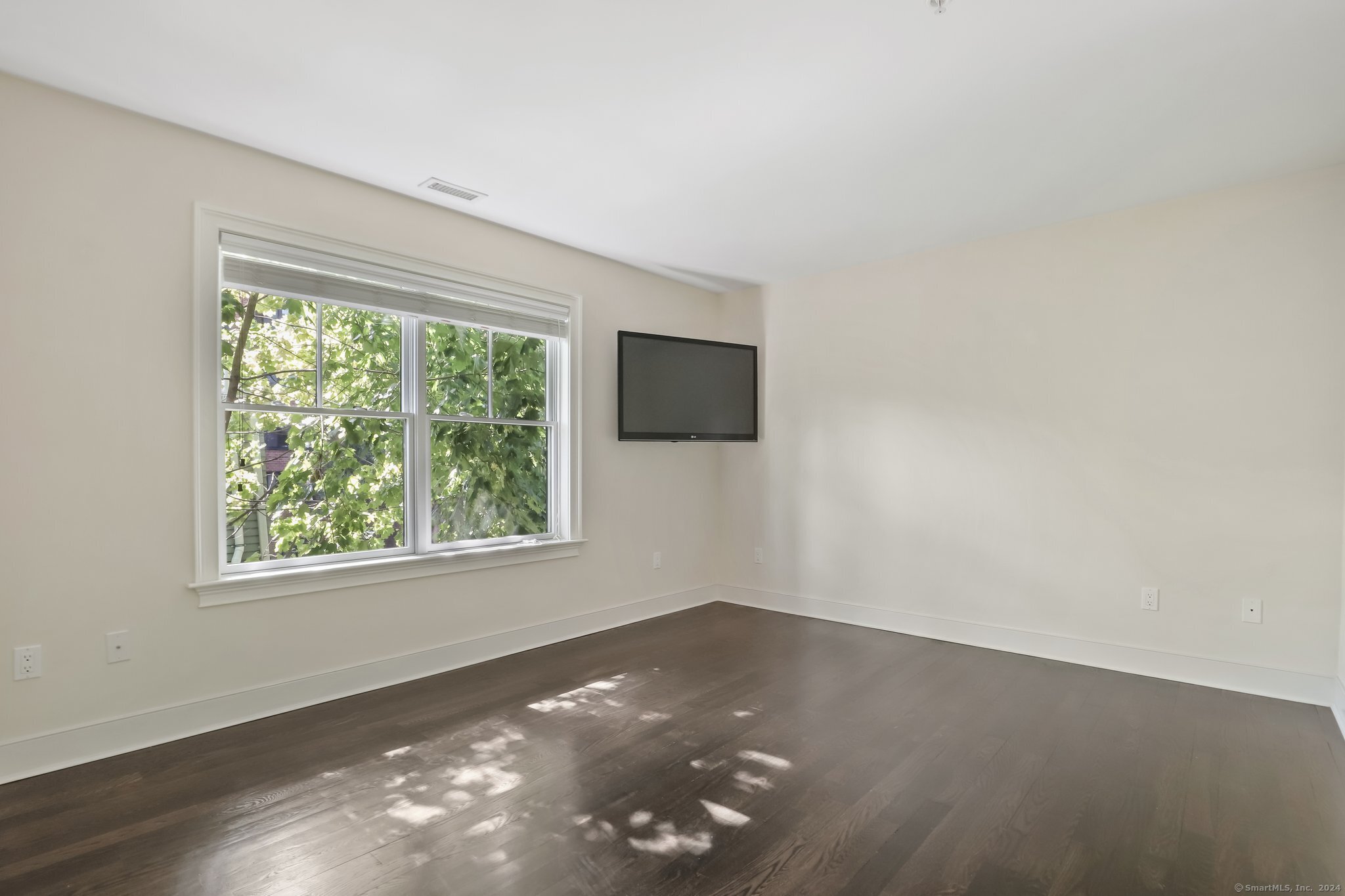 109 Forest Street 13