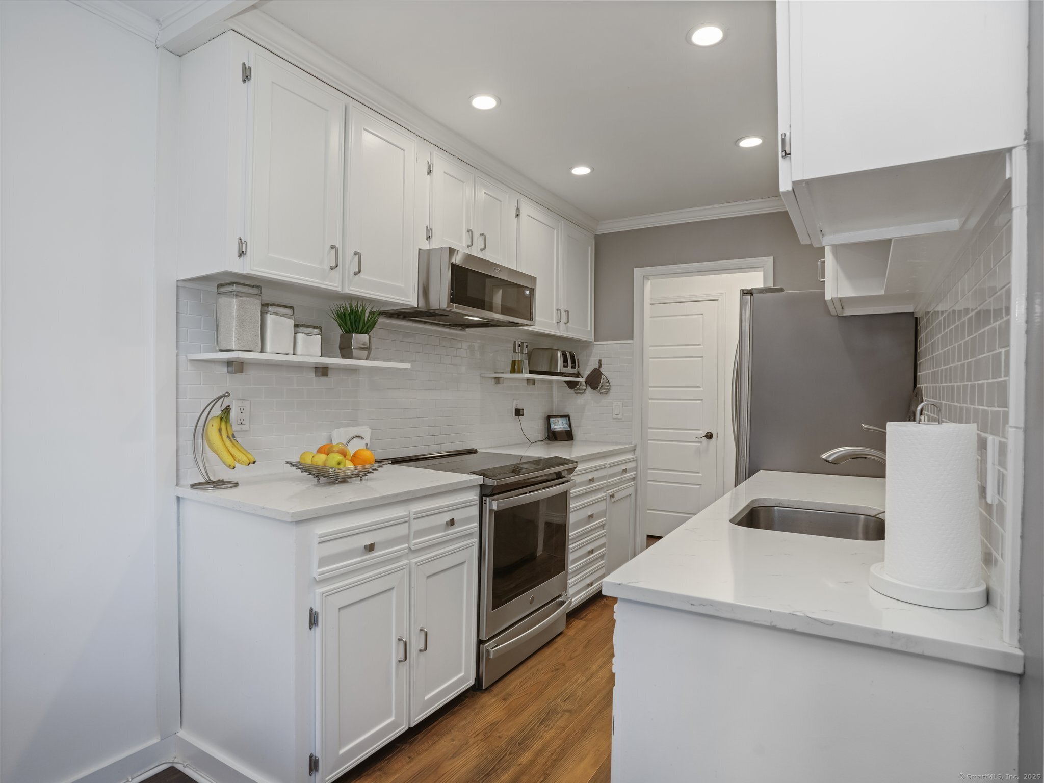 180 Glenbrook Road 8