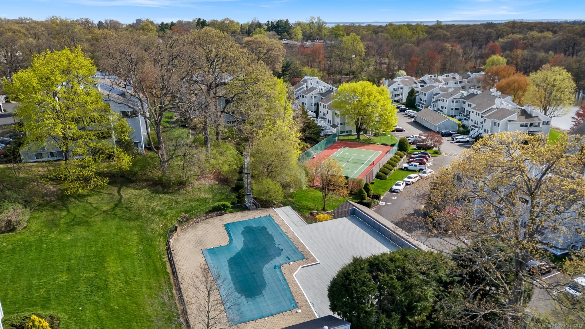 54 Rowayton Woods Drive 54