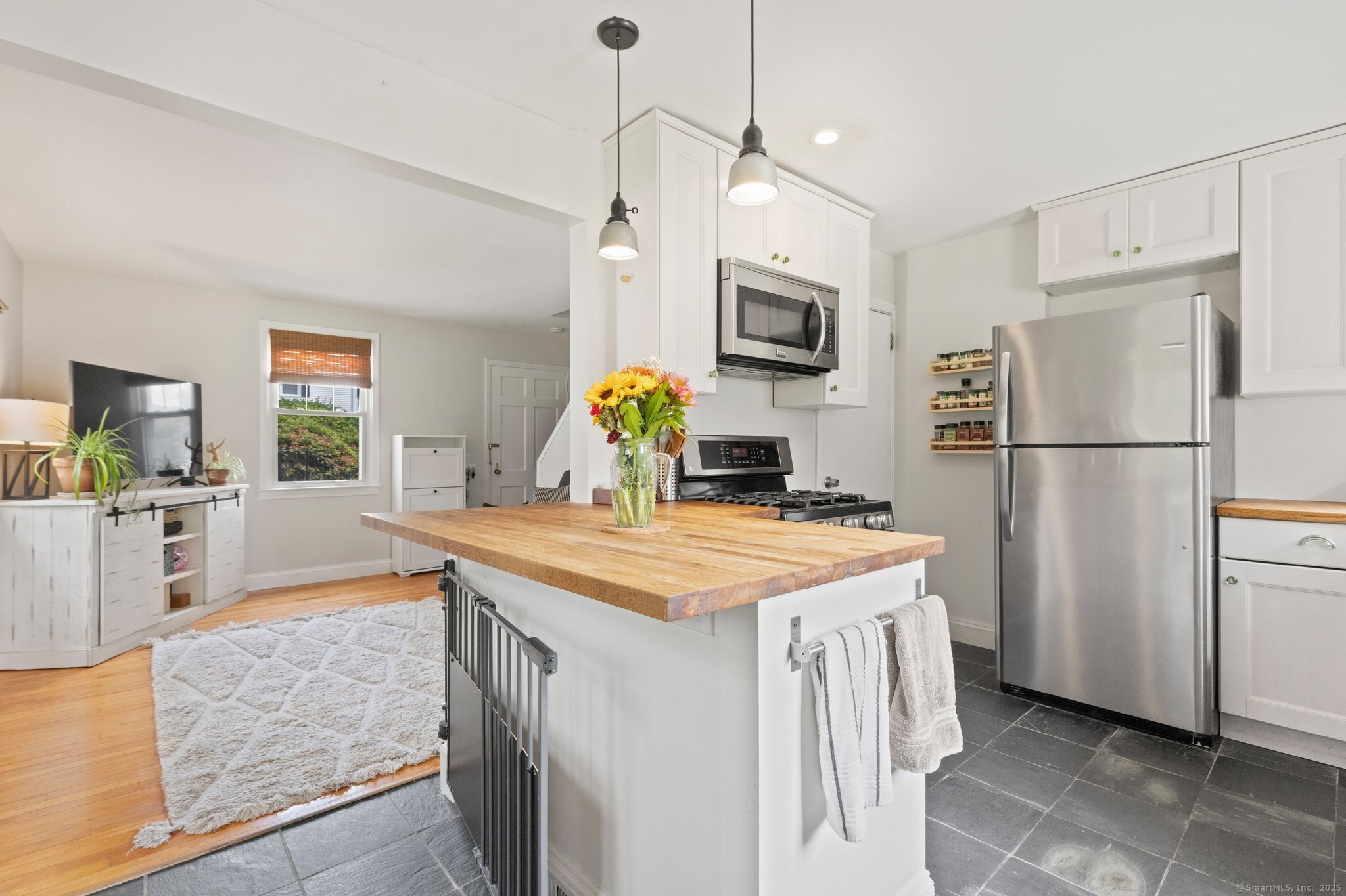 407 Sylvan Knoll Road