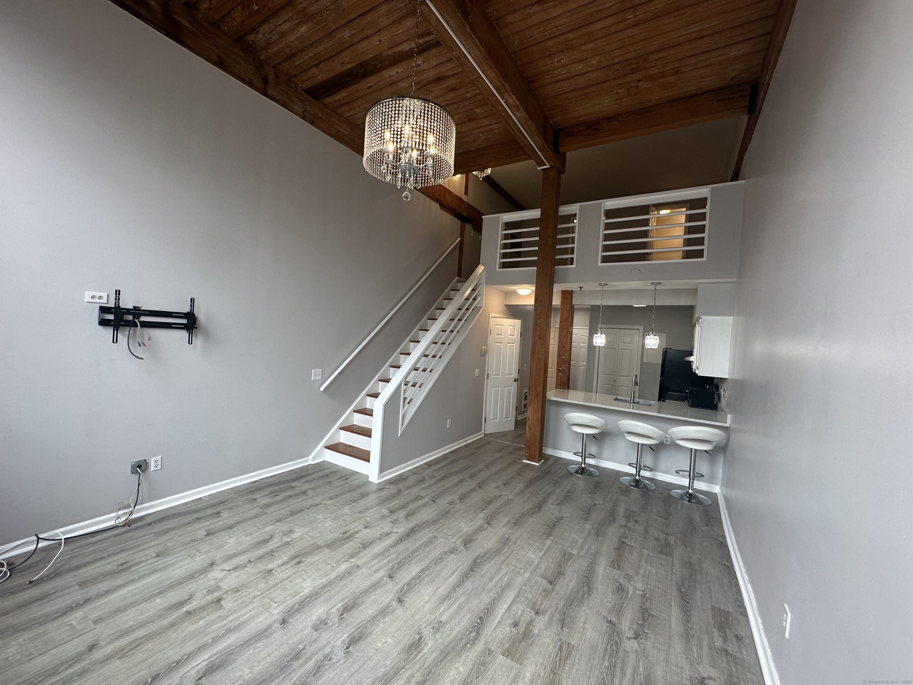 25 Grand Street APT 104