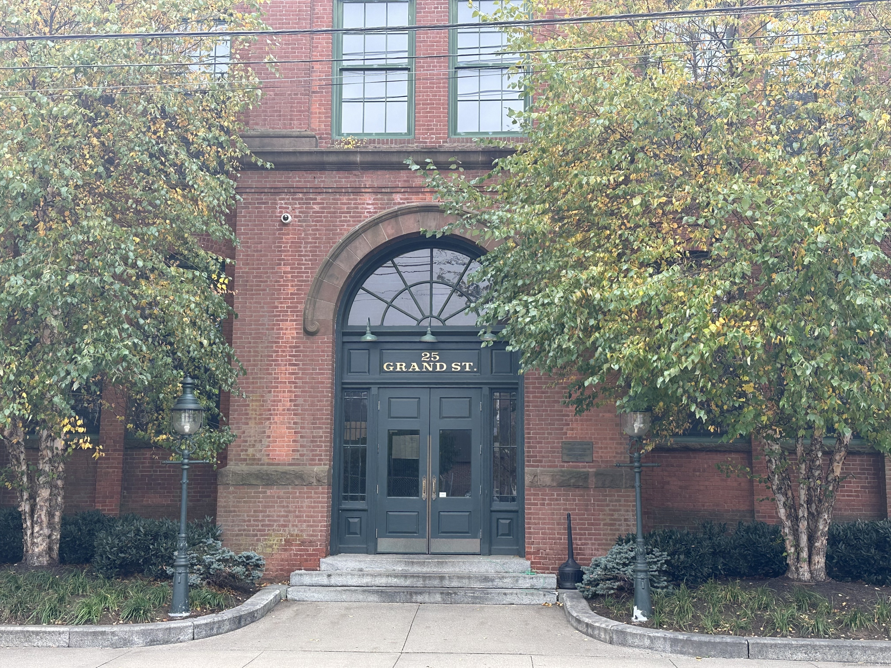 25 Grand Street APT 104