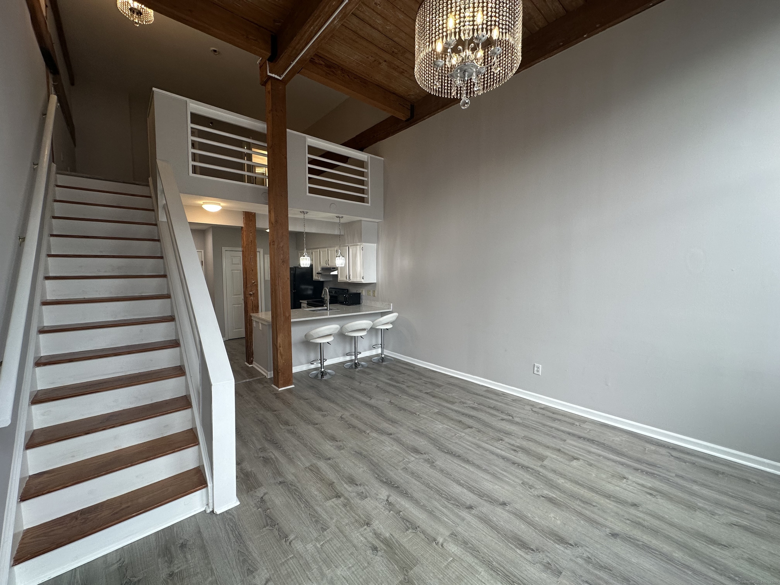 25 Grand Street APT 104