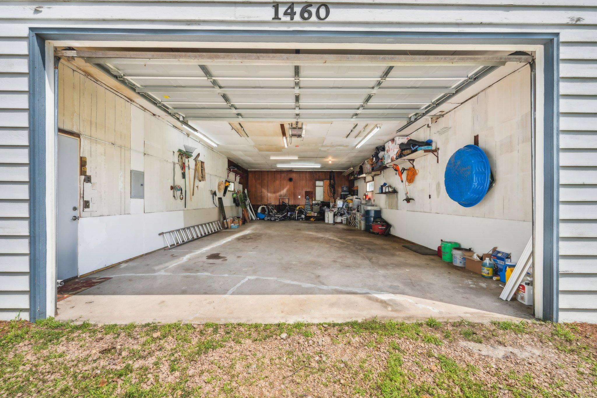 1460 Halgren Road