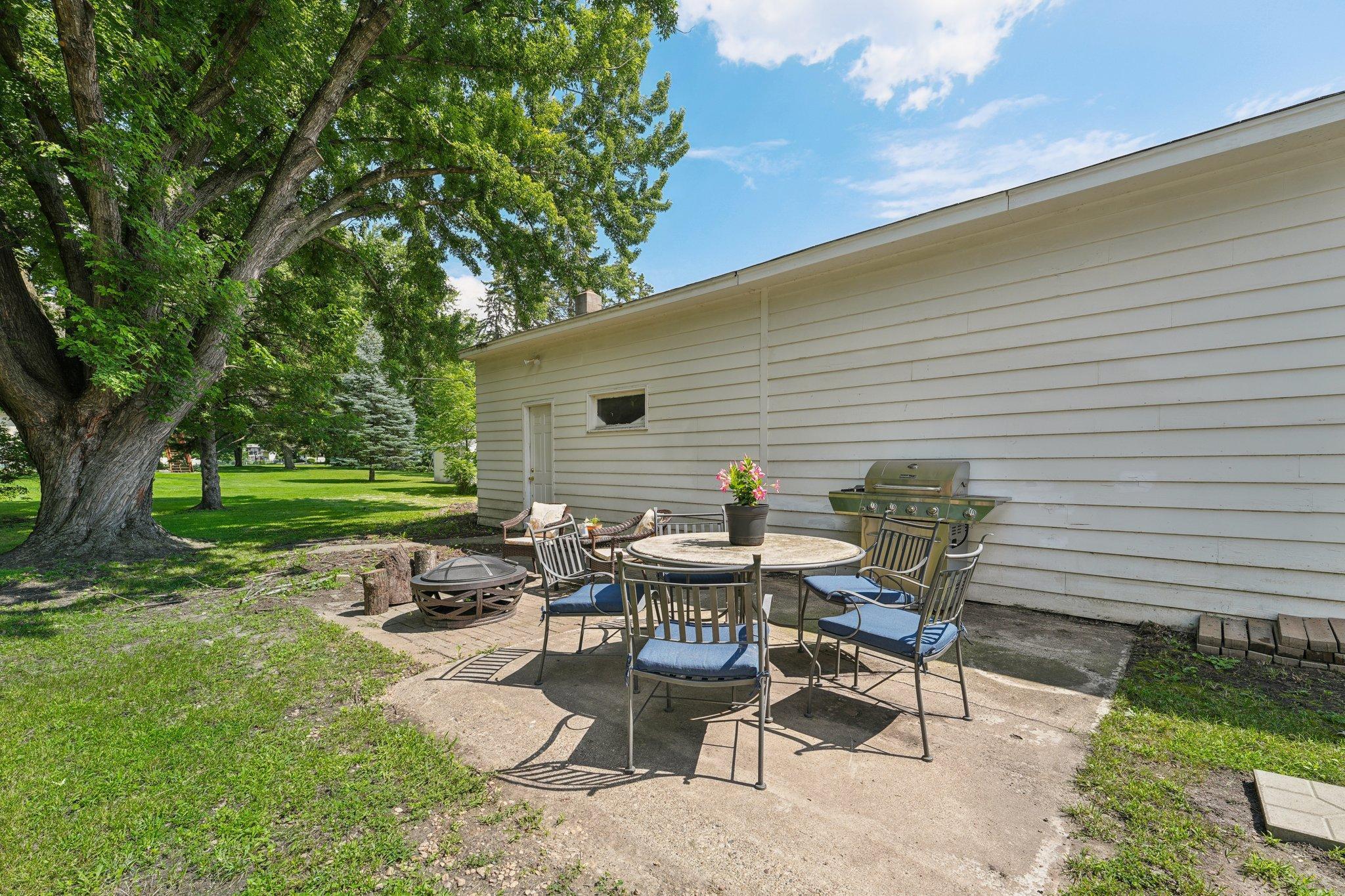 1460 Halgren Road