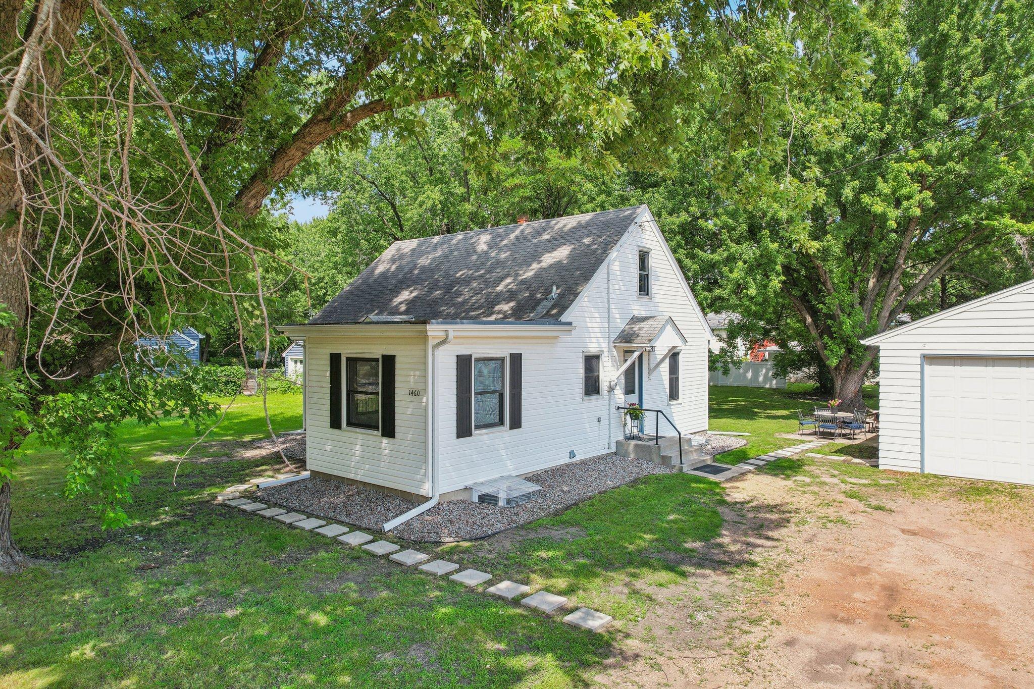 1460 Halgren Road
