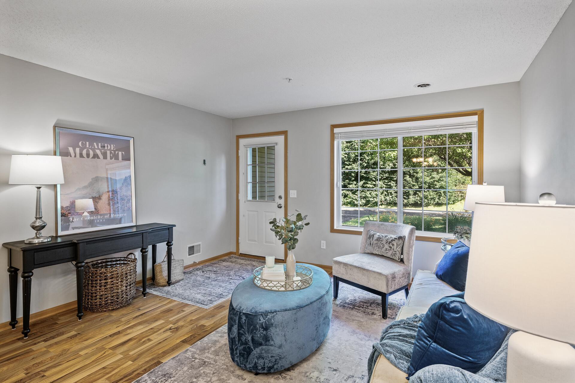 8484 Minuteman Alcove