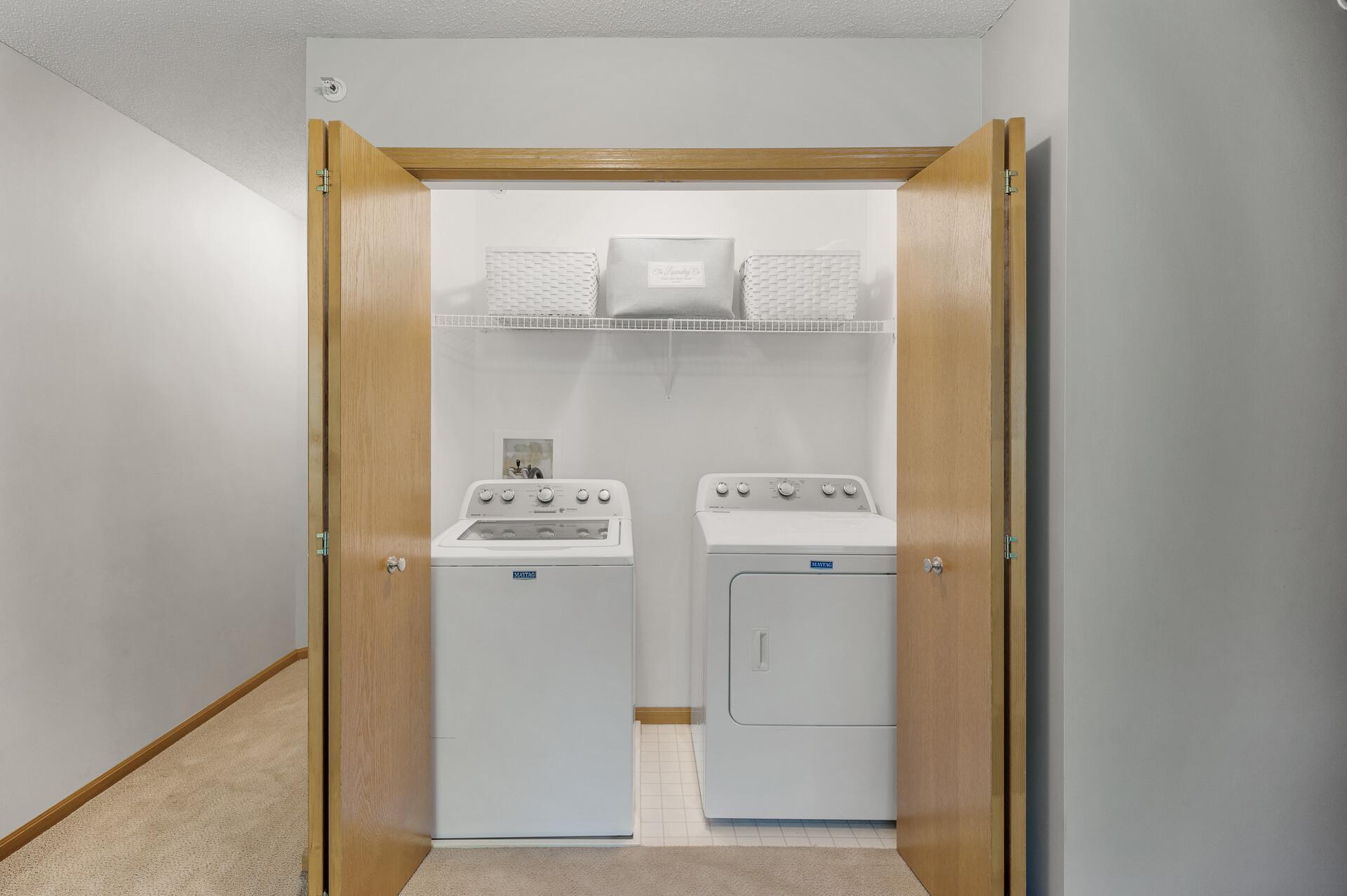 8484 Minuteman Alcove