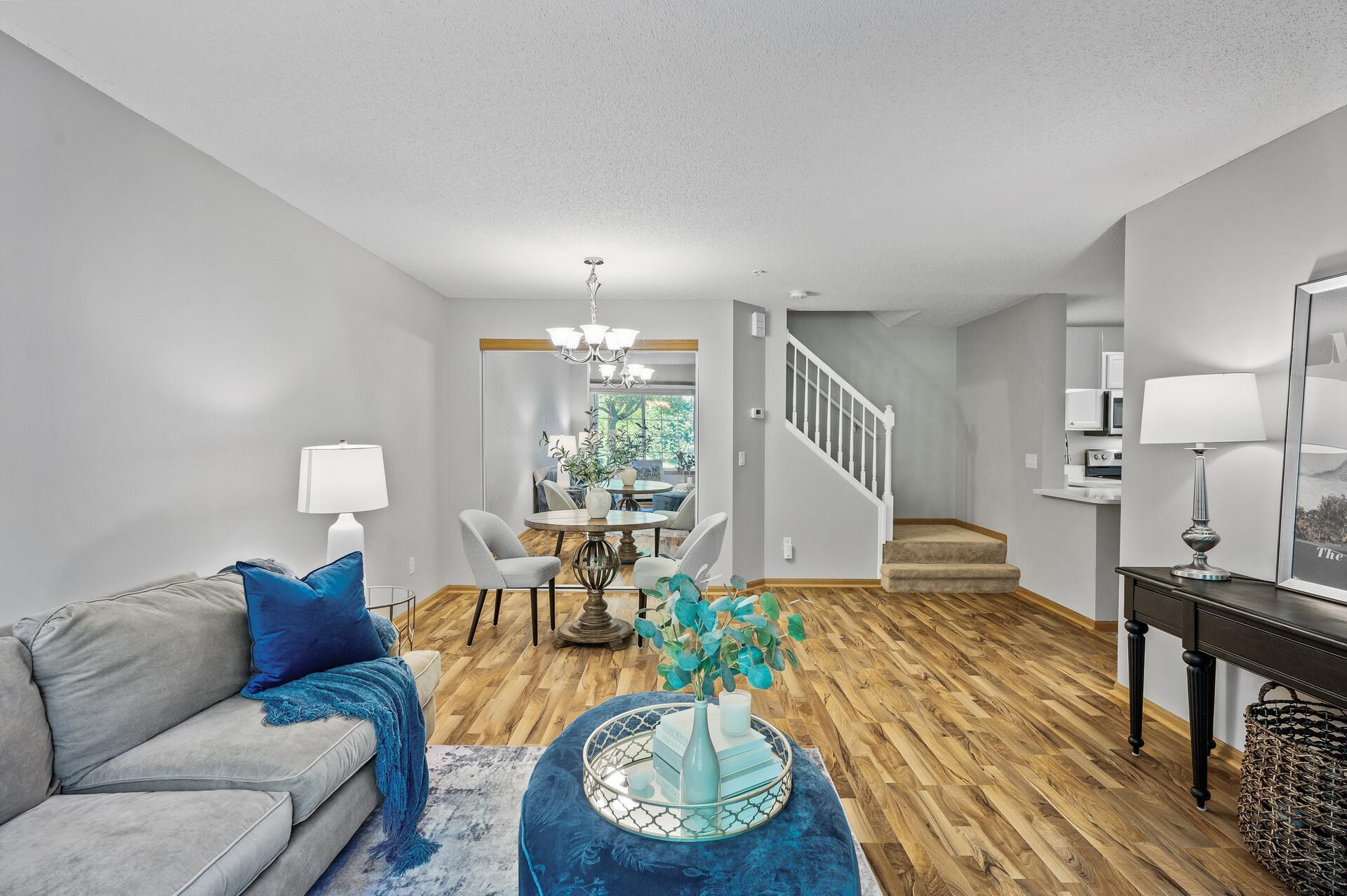 8484 Minuteman Alcove