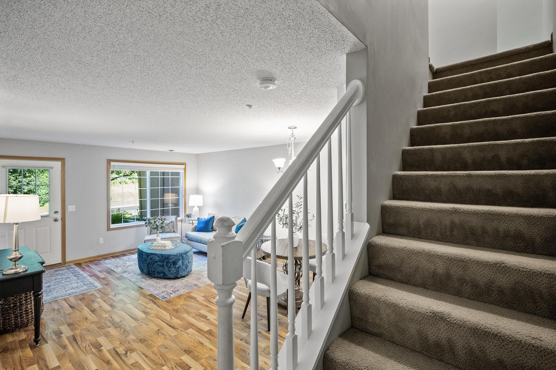 8484 Minuteman Alcove