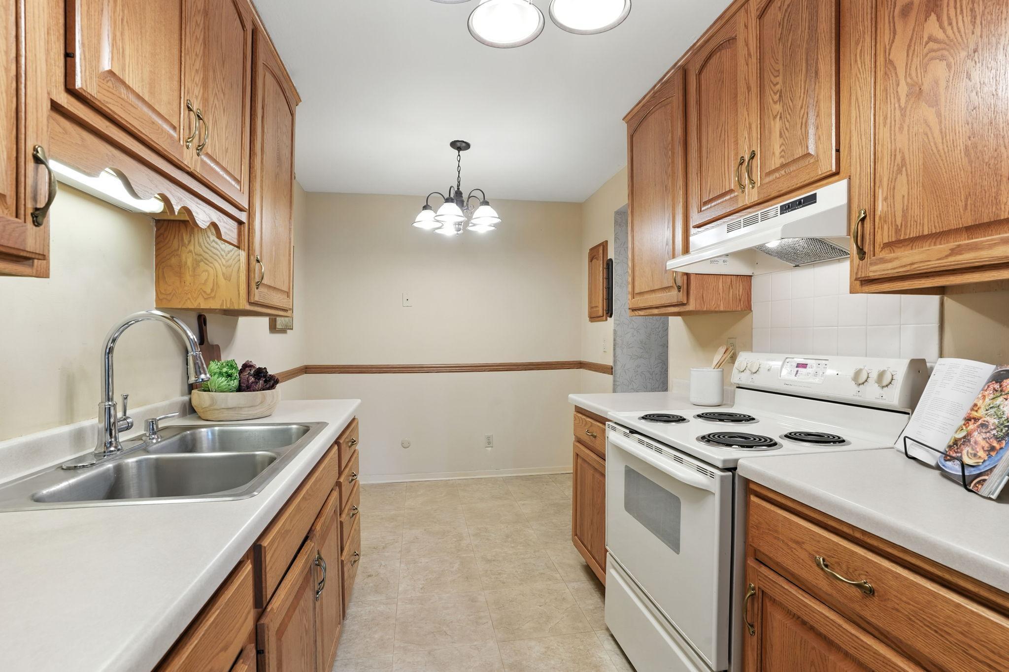 2485 Canabury Drive Unit: 116