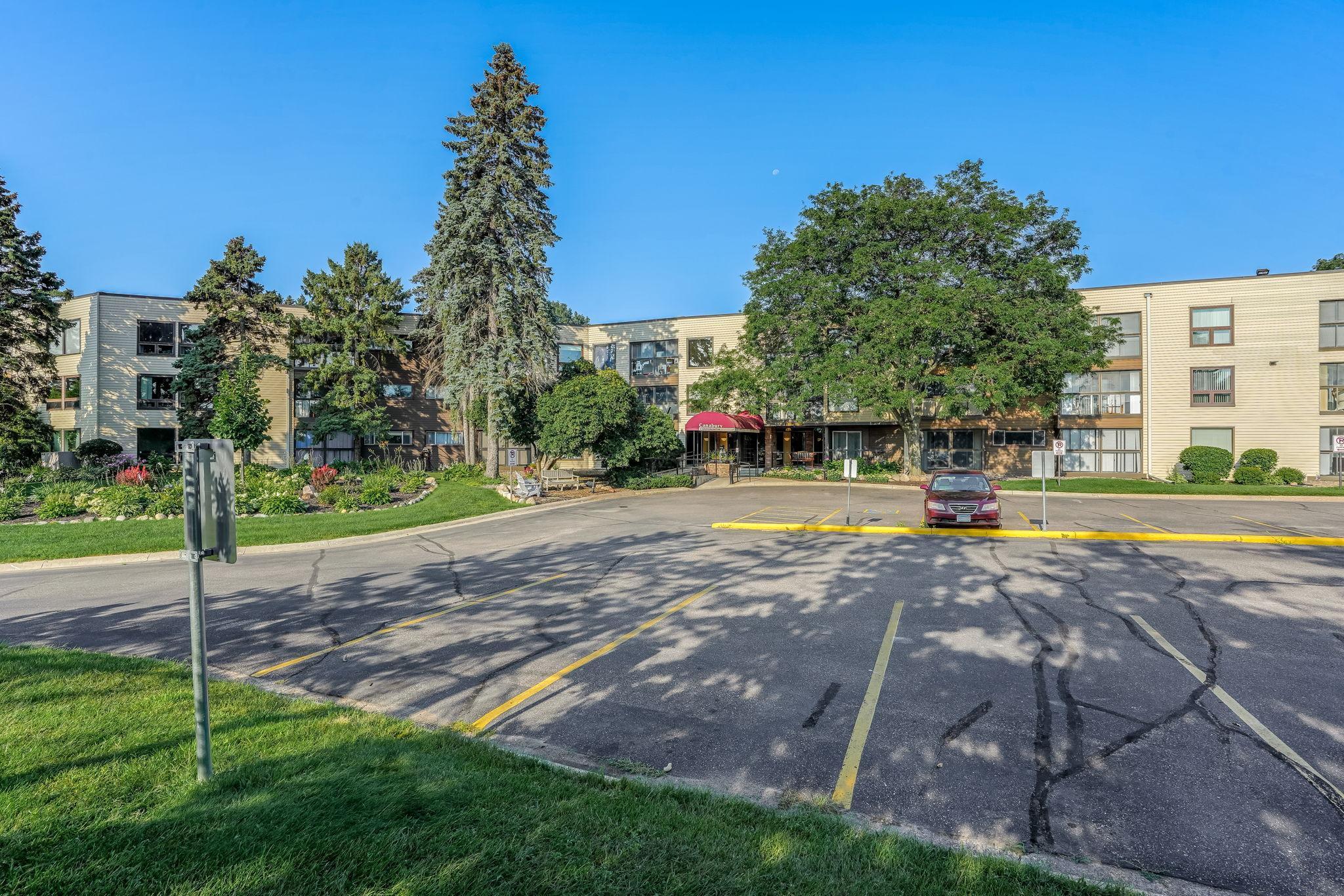 2485 Canabury Drive Unit: 116