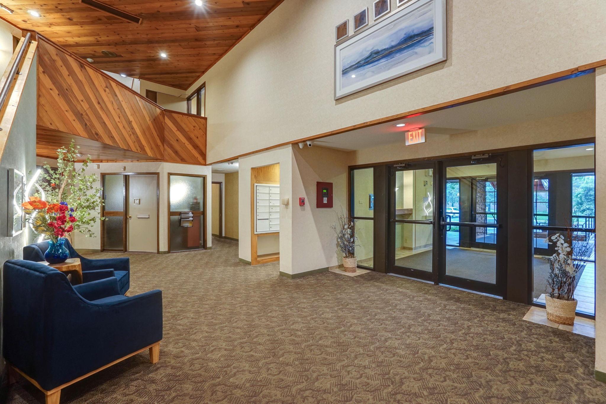 2485 Canabury Drive Unit: 116
