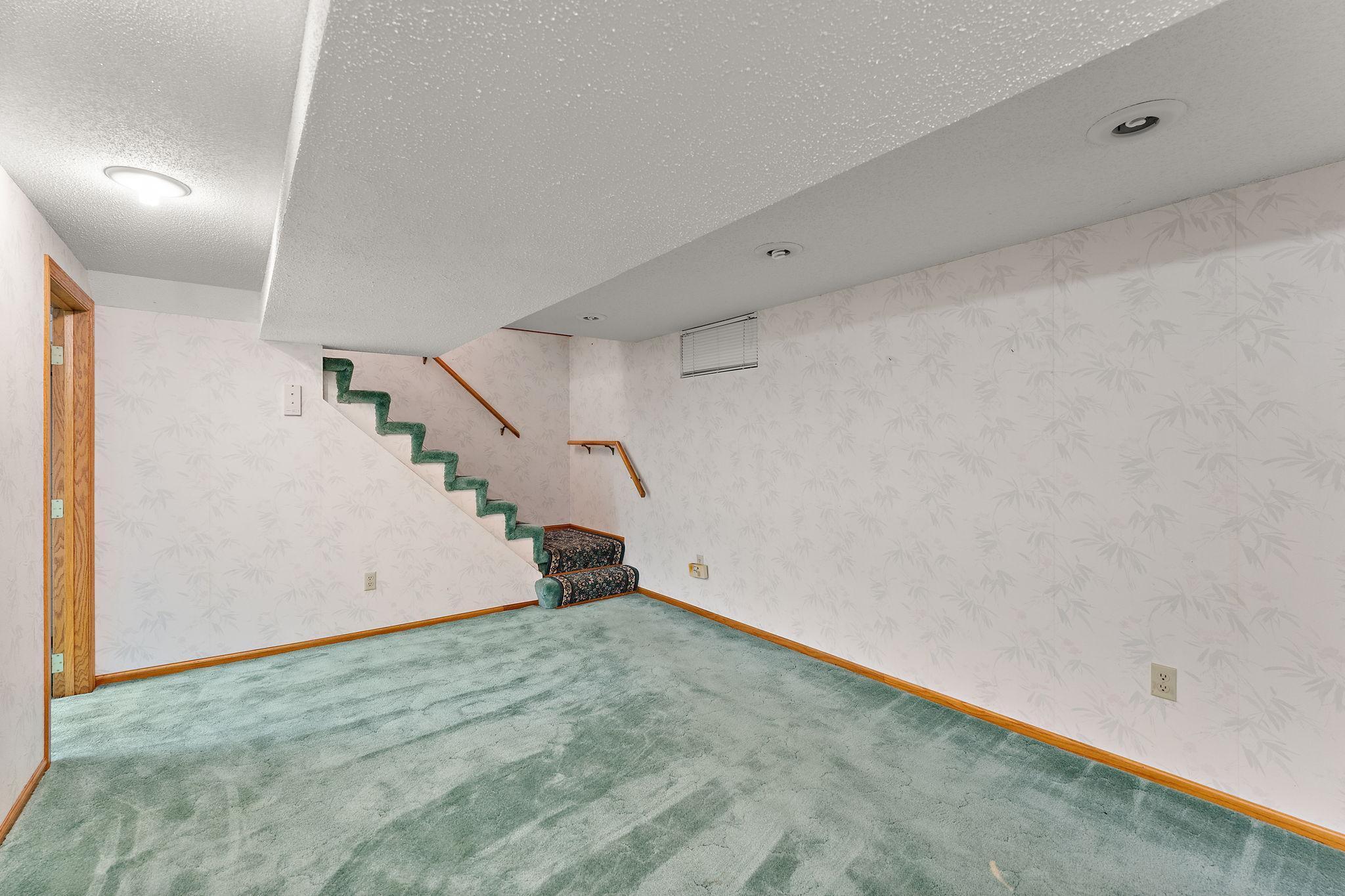 6379 Hodgson Road