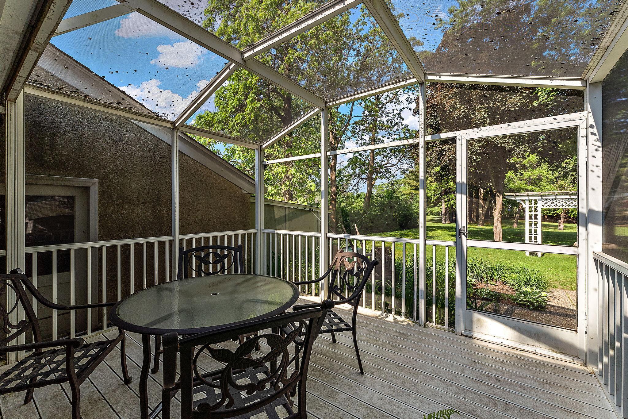 6379 Hodgson Road