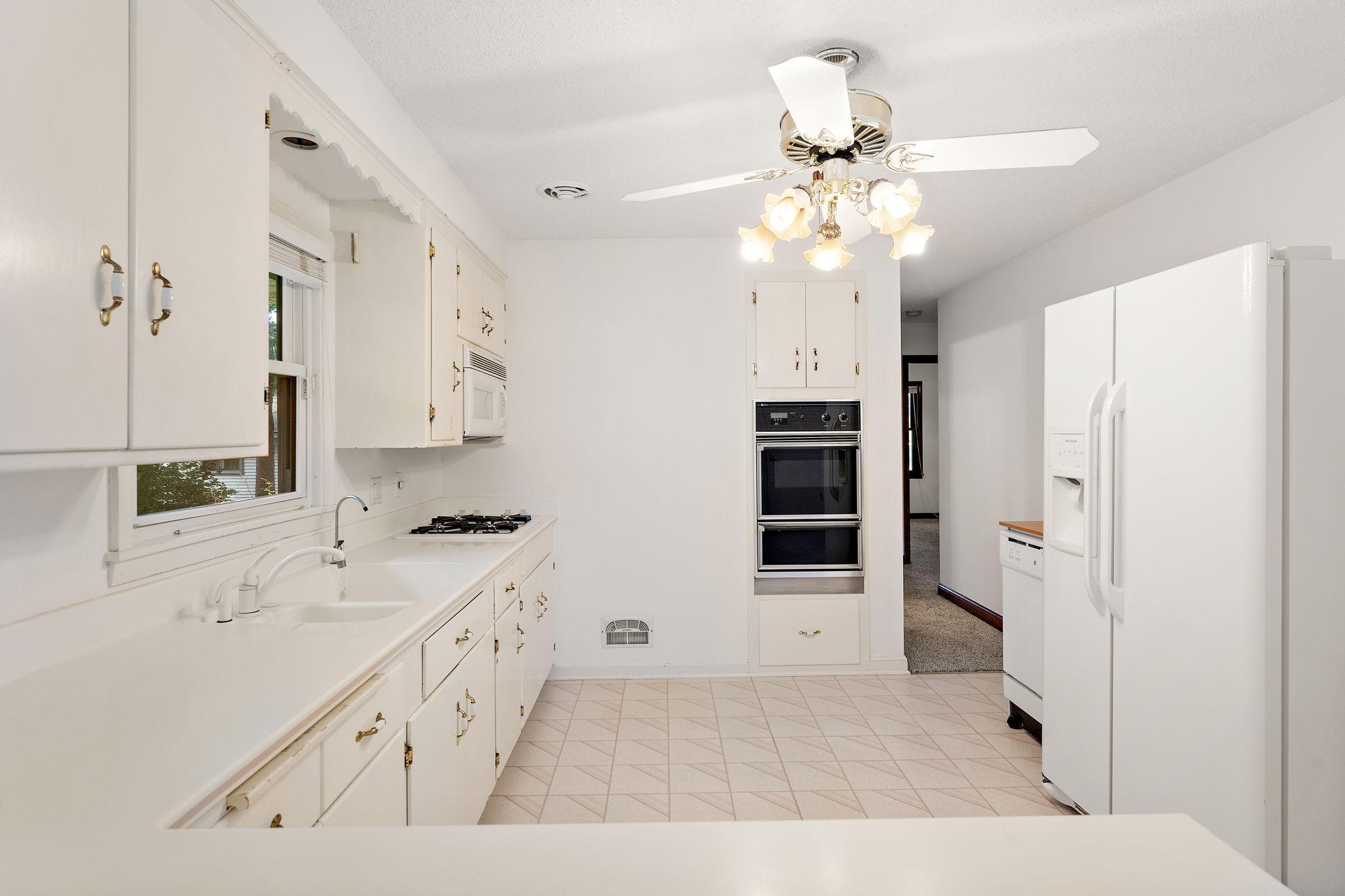 6379 Hodgson Road
