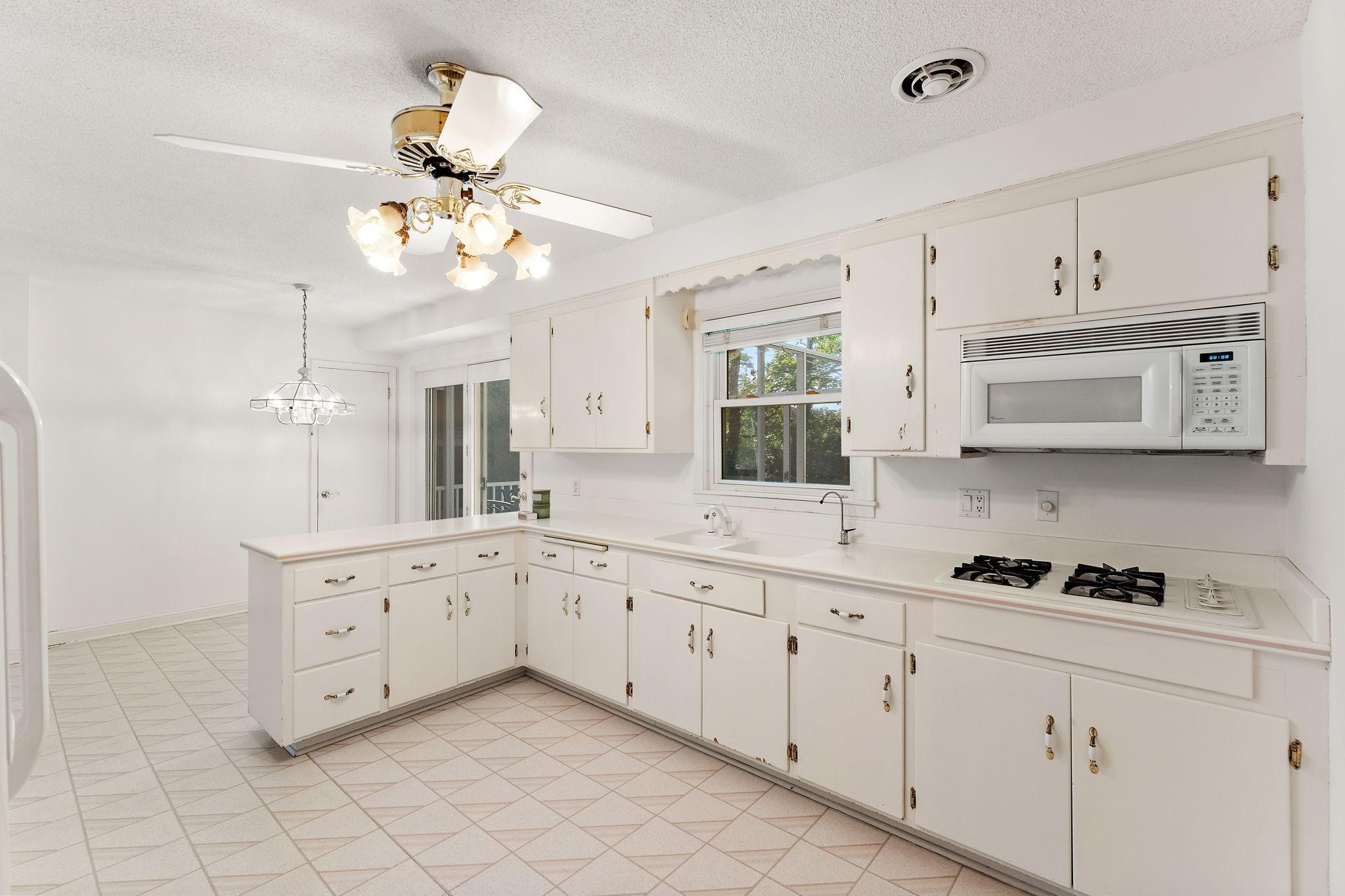 6379 Hodgson Road