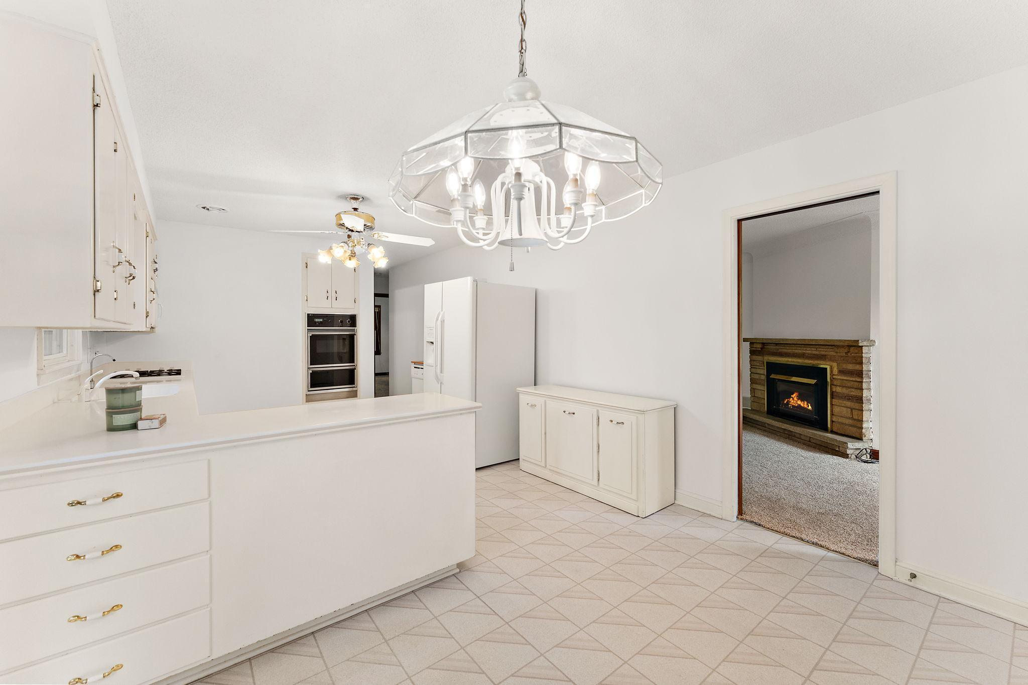 6379 Hodgson Road