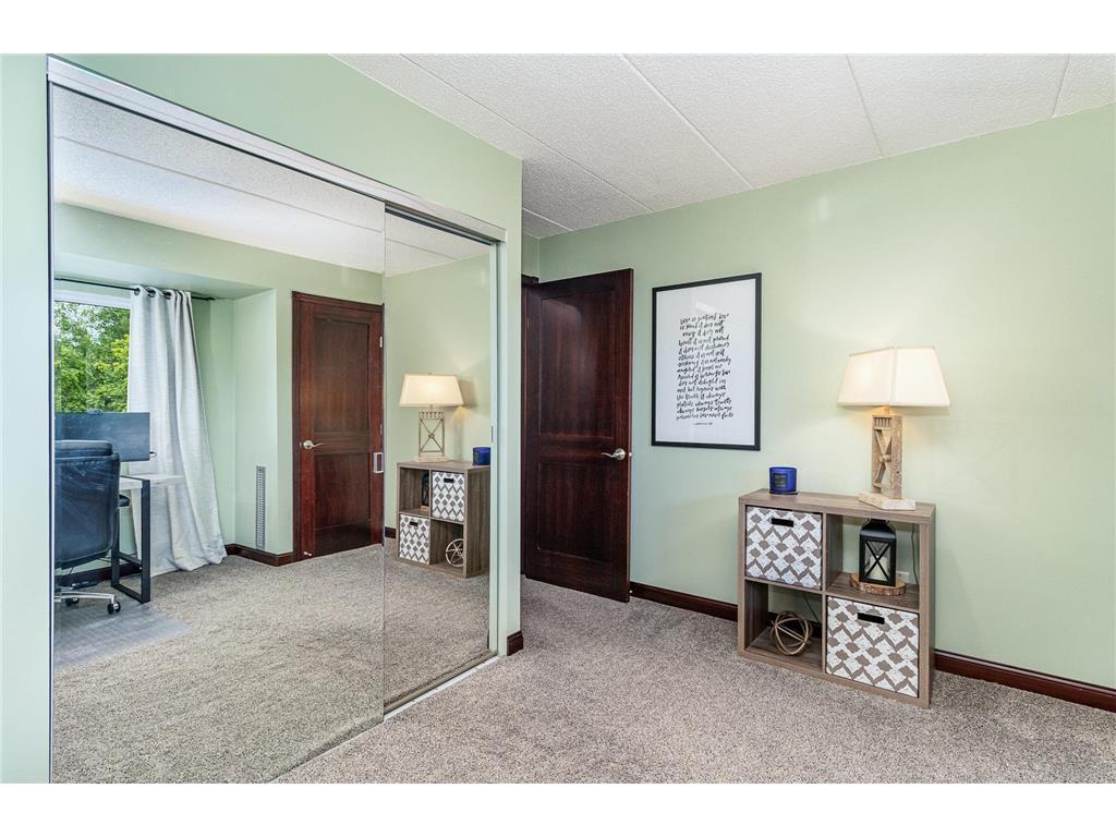 3320 Louisiana Avenue S Unit: 410