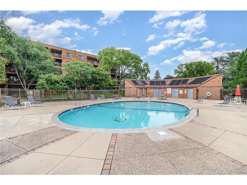 3320 Louisiana Avenue S Unit: 410