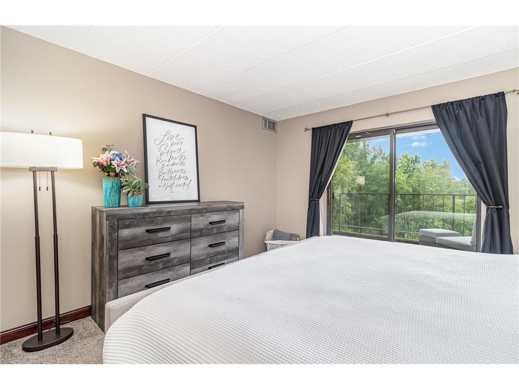 3320 Louisiana Avenue S Unit: 410