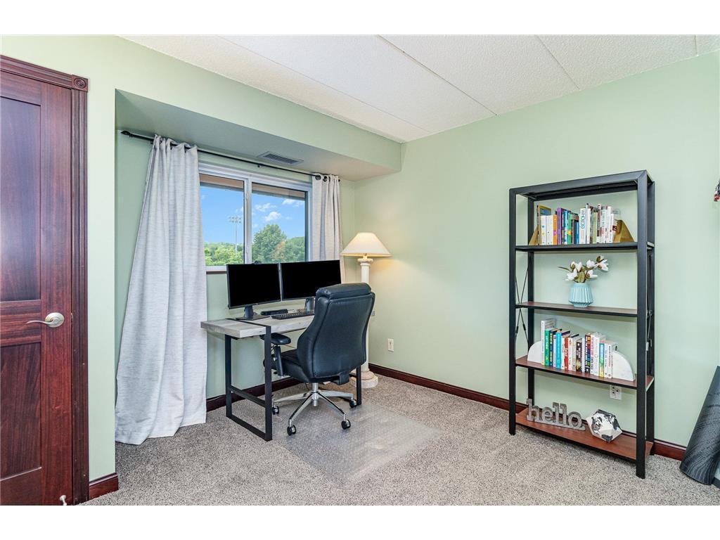 3320 Louisiana Avenue S Unit: 410