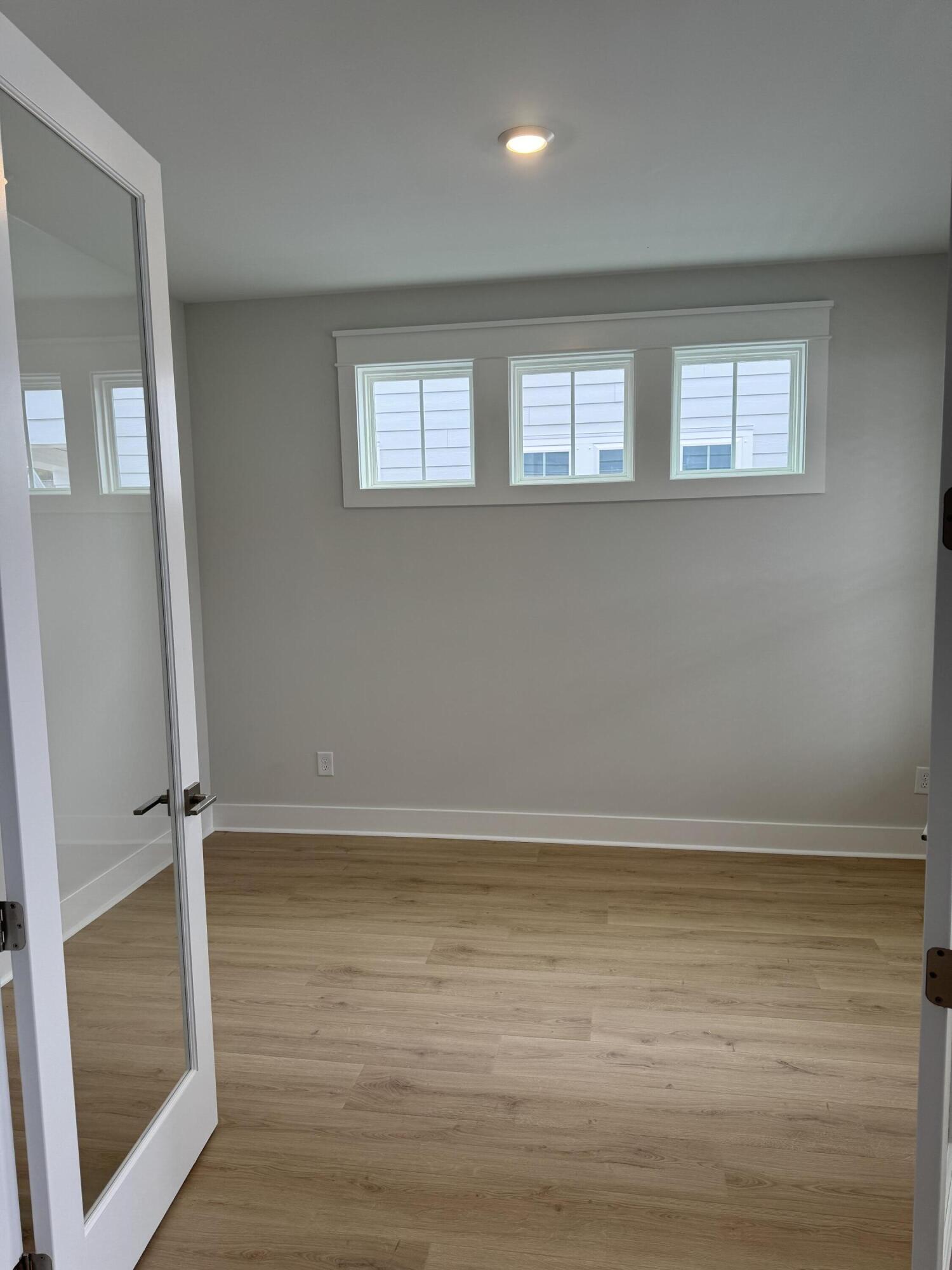 1165 Oak Bluff Avenue