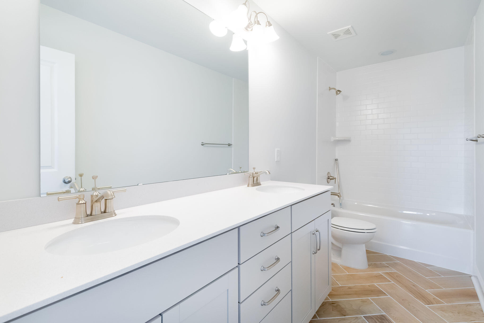 1165 Oak Bluff Avenue